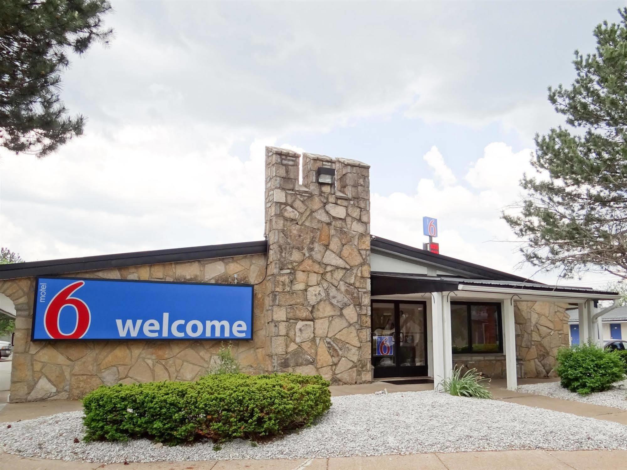 Motel 6-Erie, Pa Kearsarge Exterior photo