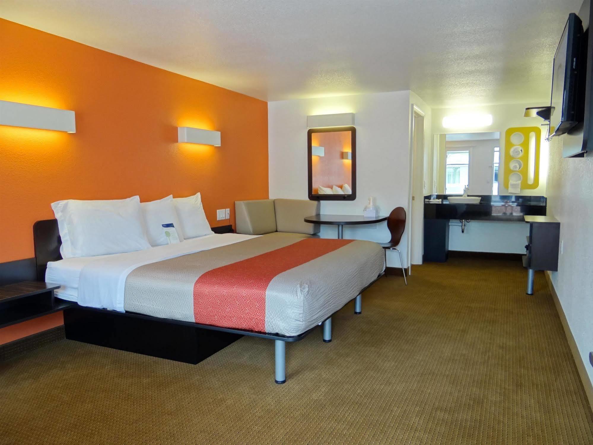 Motel 6-Erie, Pa Kearsarge Exterior photo