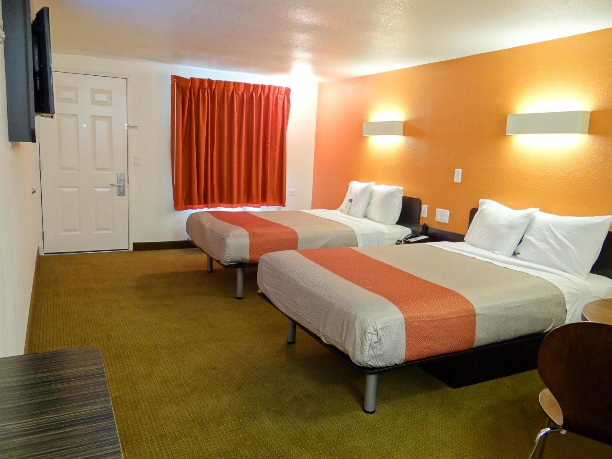 Motel 6-Erie, Pa Kearsarge Exterior photo